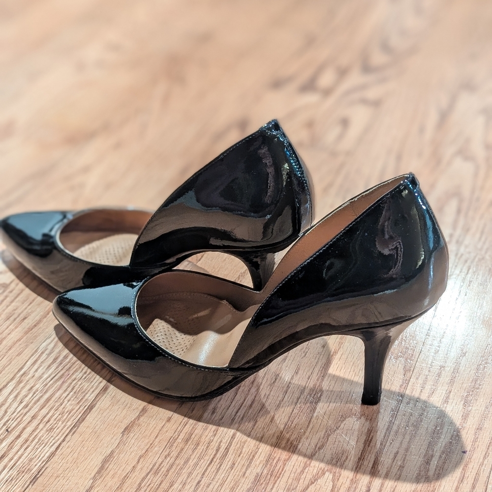 Corso como pointed black pumps